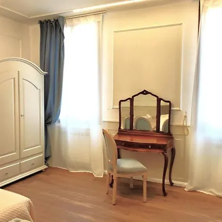 Oliver Twist In Appartement *